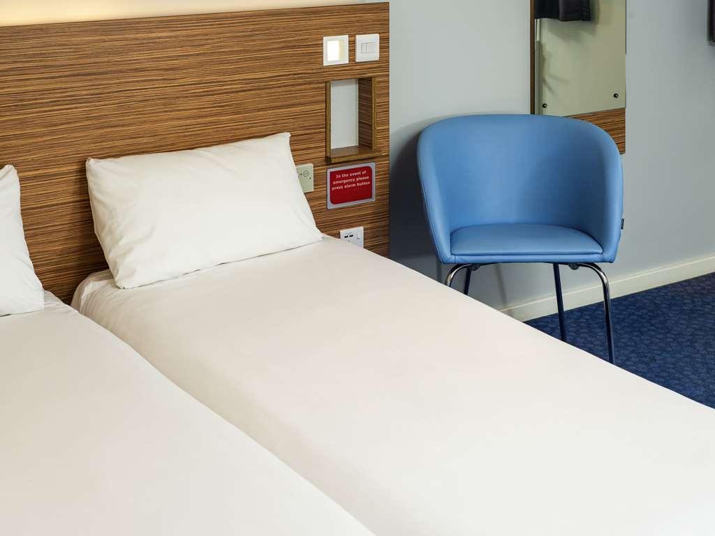 Ibis Budget London Bromley Room photo
