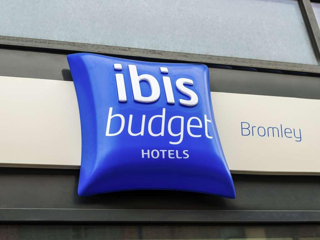Ibis Budget London Bromley Exterior photo