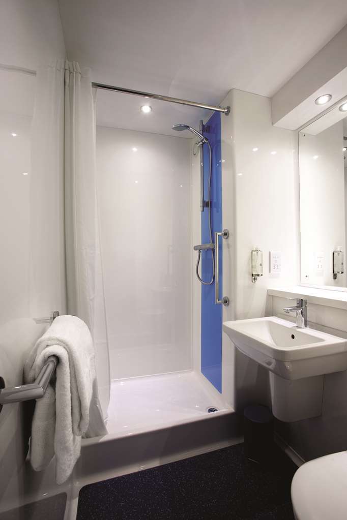 Ibis Budget London Bromley Room photo