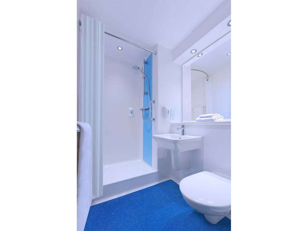 Ibis Budget London Bromley Room photo